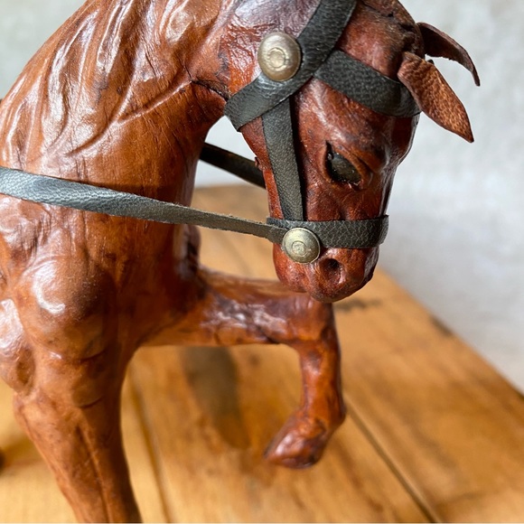 Vintage Leather Wrapped Horse Figurine Statue - Picture 11 of 11